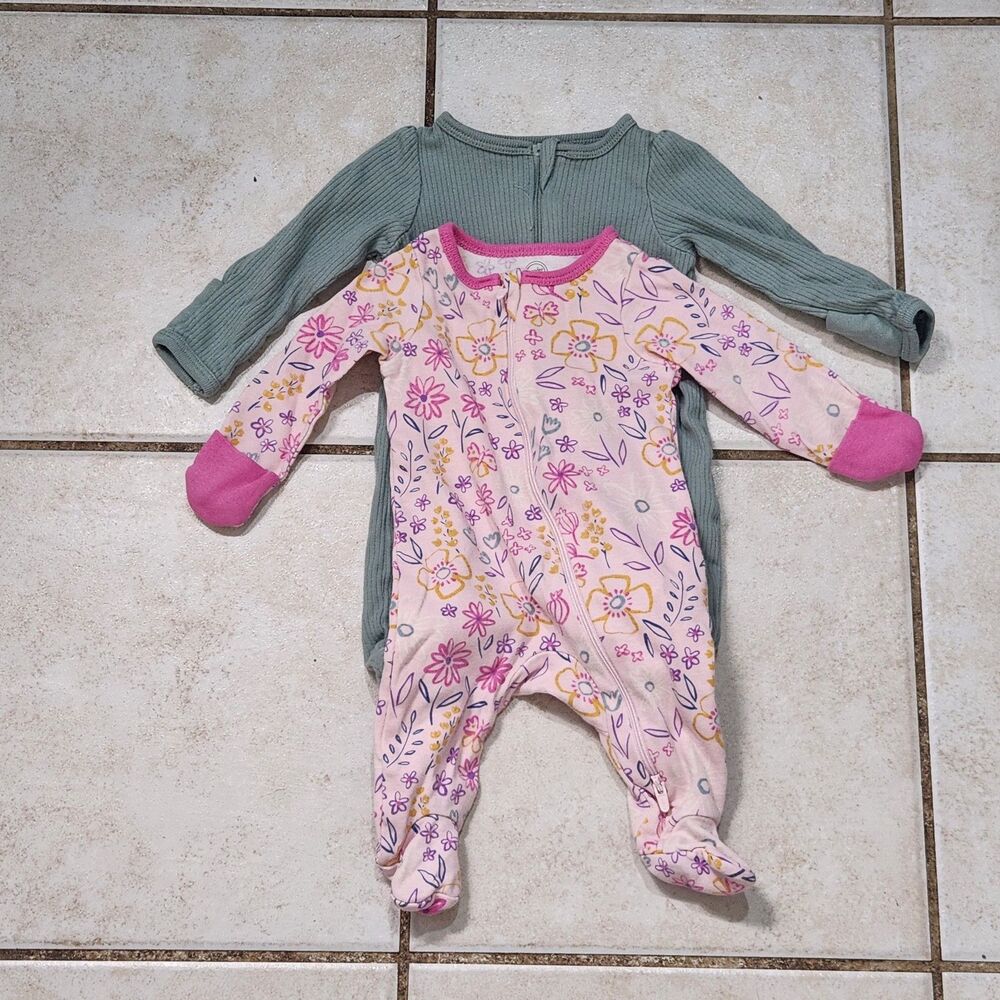 Newborn Baby Girl Sleeper Lot of 2 Wonder Nation Gerber Zip Footed Pajamas